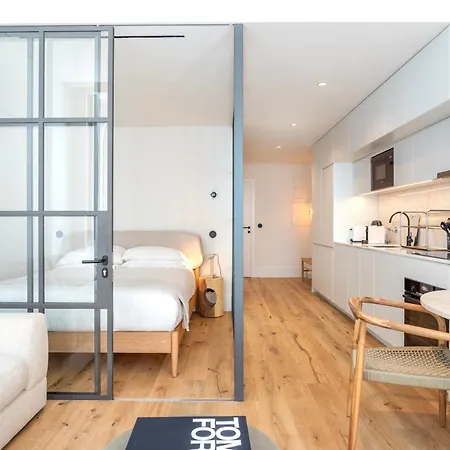 Edition 147 - Beachfront Luxury 1 Bedroom * Porto