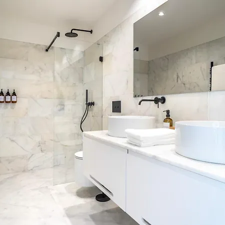 Edition 147 - Beachfront Luxury 1 Bedroom Daire *